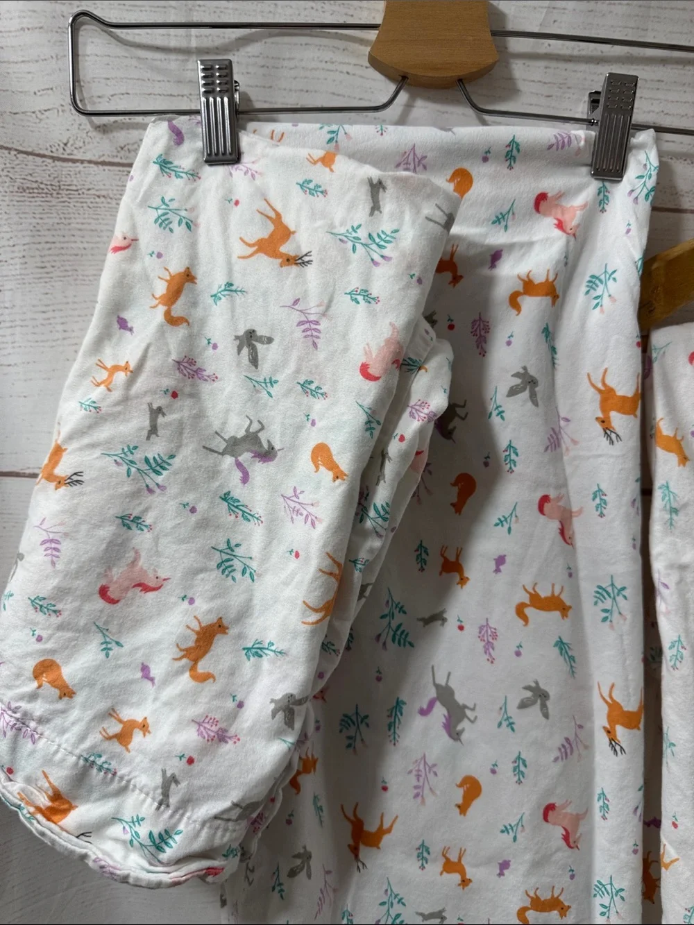 4 Pillowfort Kids White Unicorn & Fox Print crib sheet+ 2 flat sheets + pillow